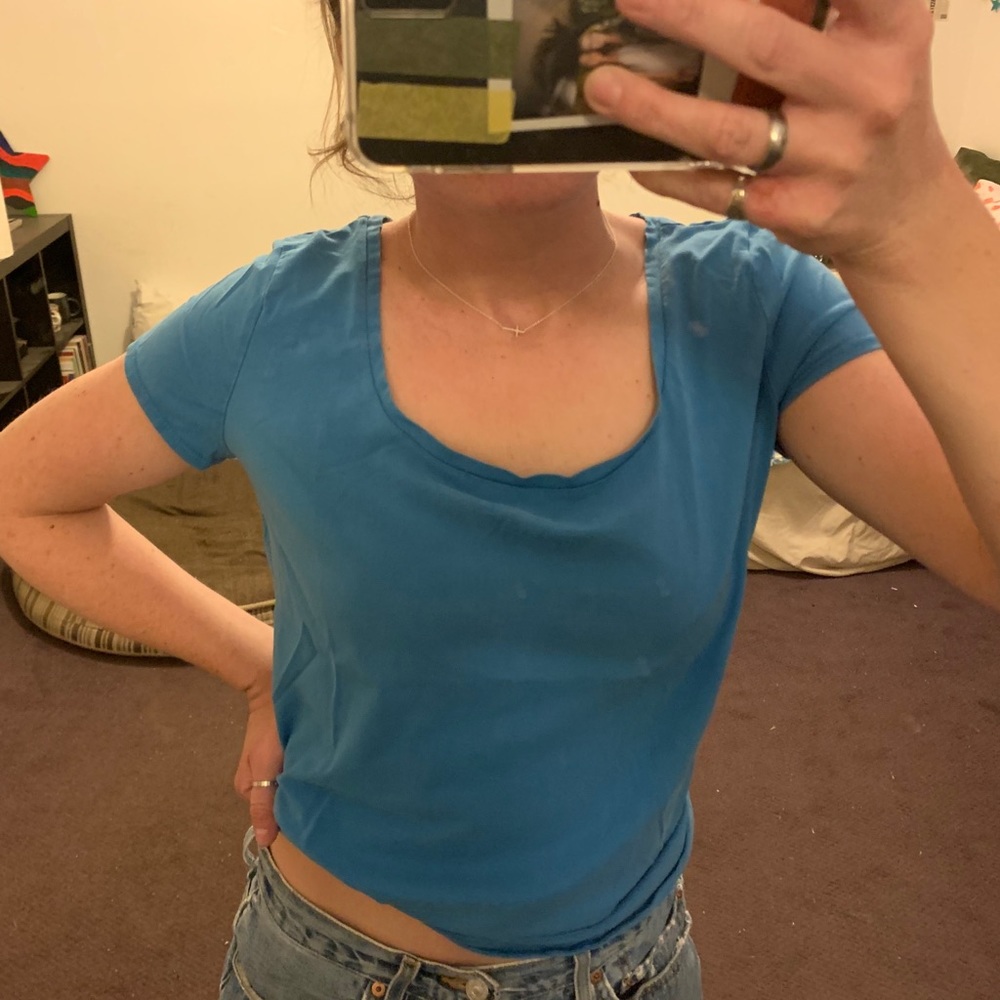 low scoop blue tee!